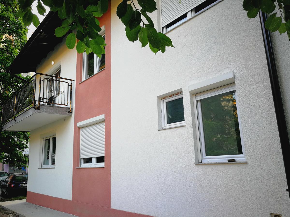 Hostel Omega Banja Luka Exterior foto